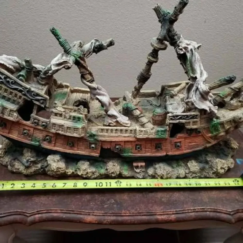 Top fin ship Aquarium Ornaments